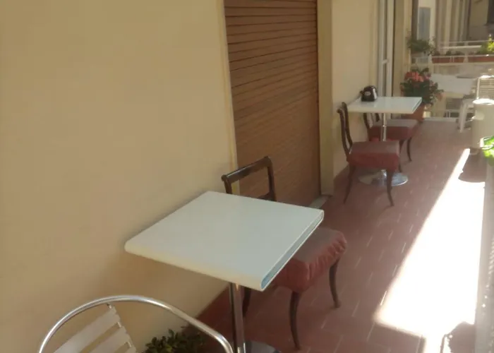 Bed & Breakfast Victoria 3*