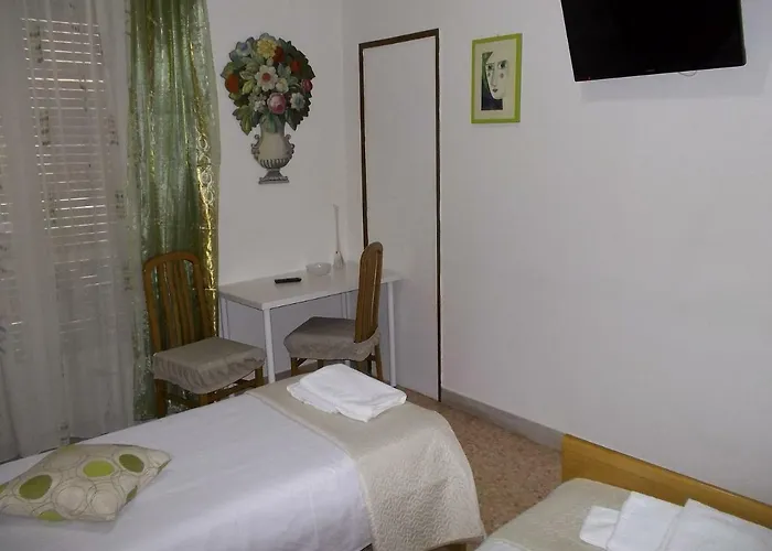 Bed & Breakfast Victoria 3*