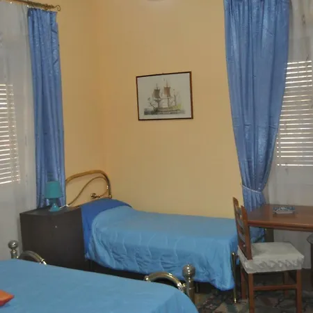 לינה וארוחת בוקר Victoria קטאניה